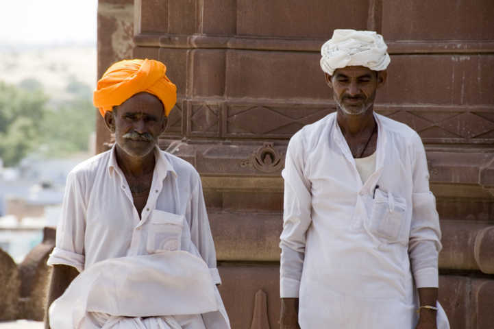 77 - India - hombres